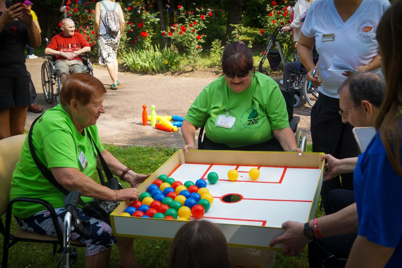Zdjęcie w galerii na portalu naszraciborz.pl: XXI Spartakiada Domów Pomocy Społecznej Aktywnie, znaczy zdrowo [FOTO] wiadomości z regionu
