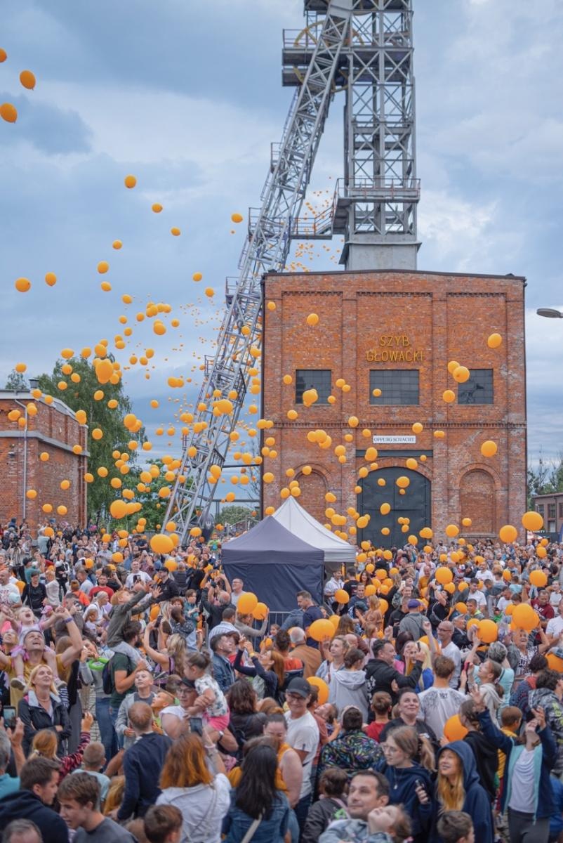 Zdjęcie w galerii na portalu naszraciborz.pl: INDUSTRIADA 2025 - Aż 3500 osób świętowało w Rybniku wiadomości z regionu