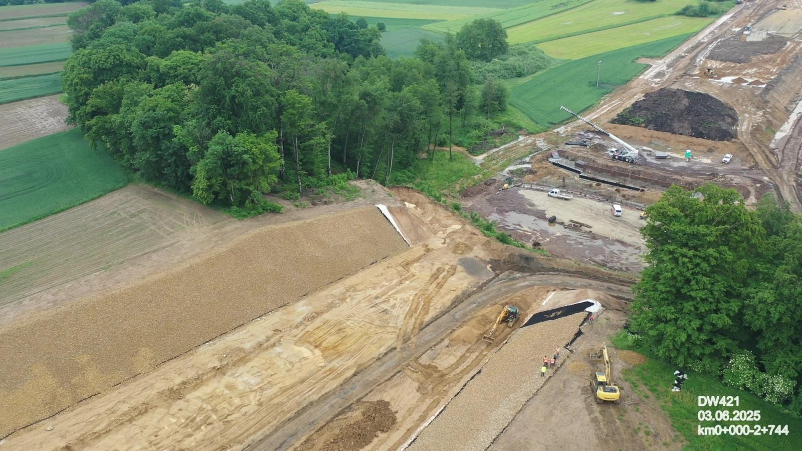 Zdjęcie w galerii na portalu naszraciborz.pl: Tak powstaje nowy most pod Raciborzem. Zaawansowanie prac przekroczyło 50 proc. [FOTO] wiadomości z regionu