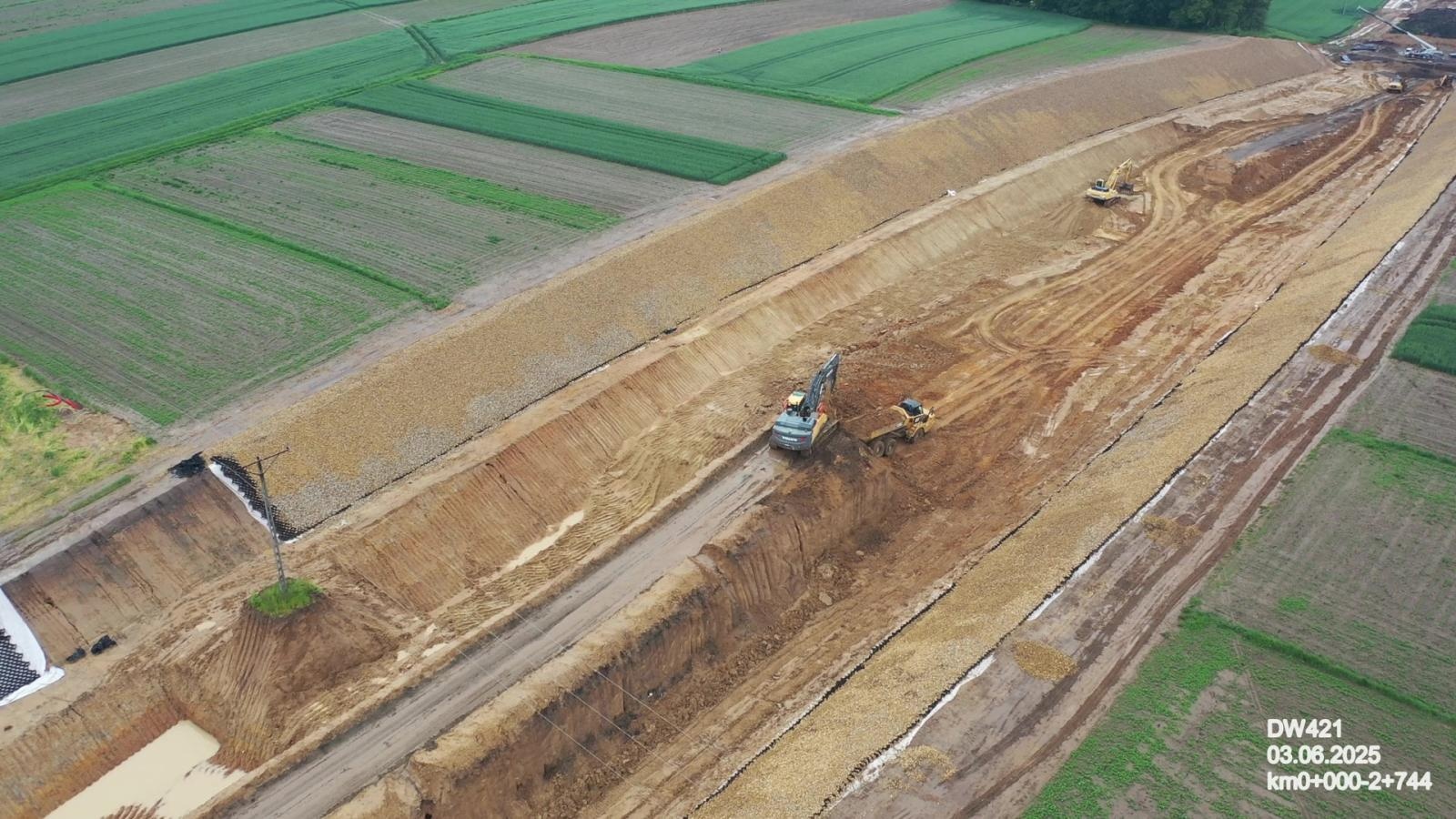 Zdjęcie w galerii na portalu naszraciborz.pl: Tak powstaje nowy most pod Raciborzem. Zaawansowanie prac przekroczyło 50 proc. [FOTO] wiadomości z regionu