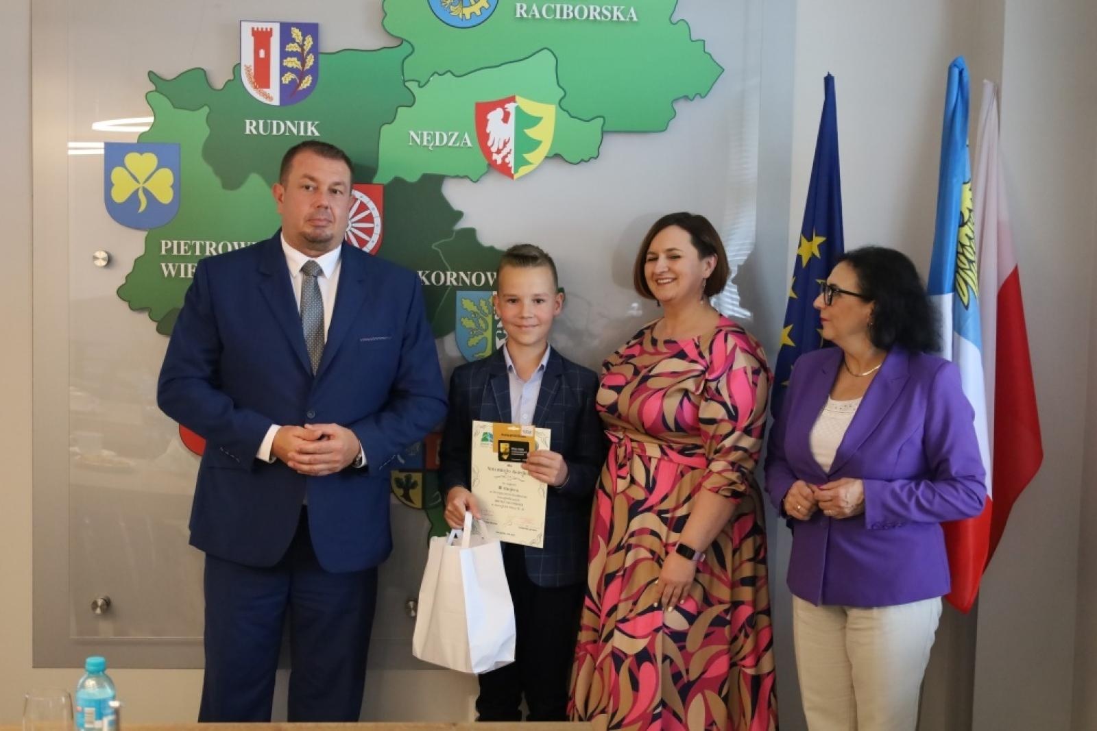 Zdjęcie w galerii na portalu naszraciborz.pl: XXXI edycja Powiatowego Konkursu Mistrz Ortografii wiadomości z regionu