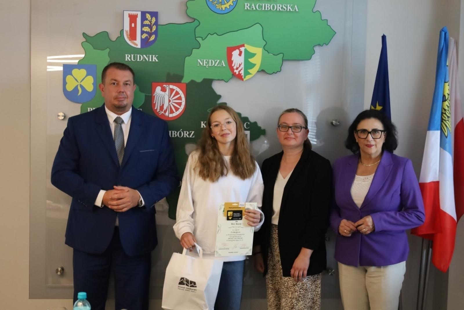 Zdjęcie w galerii na portalu naszraciborz.pl: XXXI edycja Powiatowego Konkursu Mistrz Ortografii wiadomości z regionu