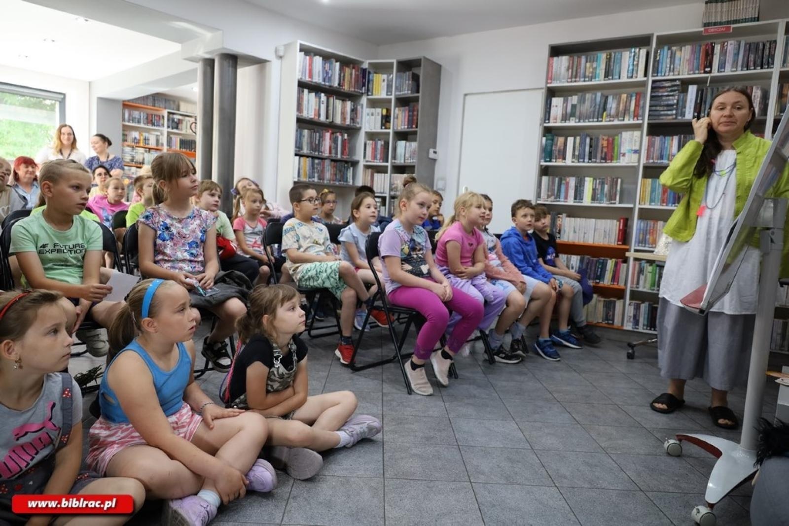 Zdjęcie w galerii na portalu naszraciborz.pl: Spotkanie z wyobraźnią – Zofia Stanecka w raciborskiej bibliotece wiadomości z regionu