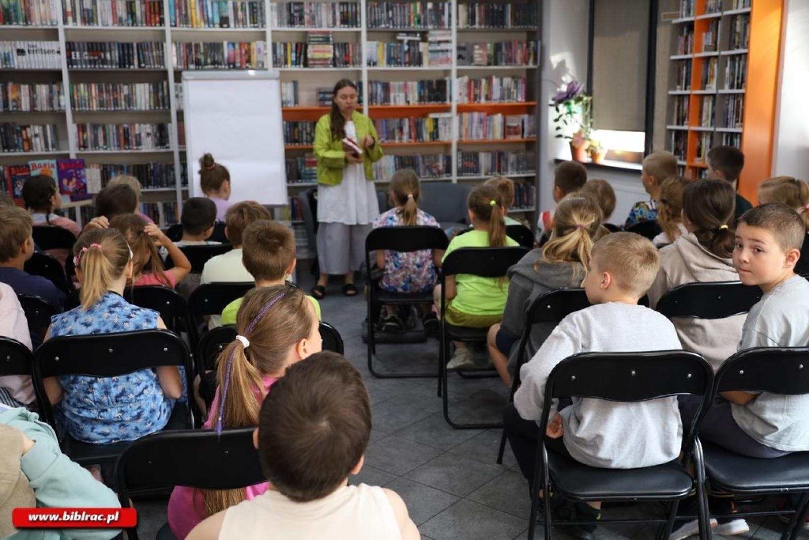 Zdjęcie w galerii na portalu naszraciborz.pl: Spotkanie z wyobraźnią – Zofia Stanecka w raciborskiej bibliotece wiadomości z regionu