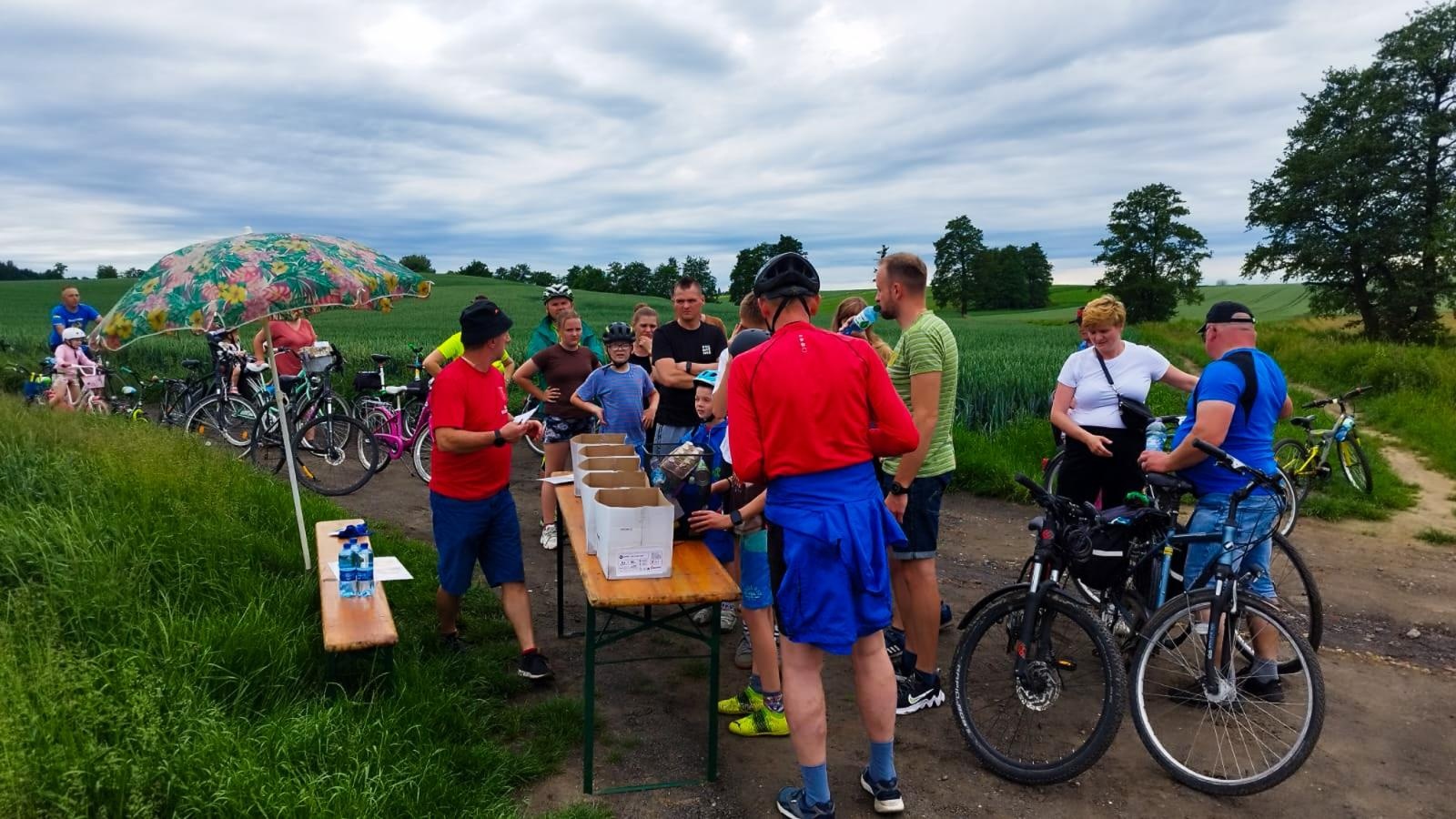 Zdjęcie w galerii na portalu naszraciborz.pl: Cyrkularne wyzwanie – rowerowa przygoda dla całej rodziny z ekologią w tle wiadomości z regionu