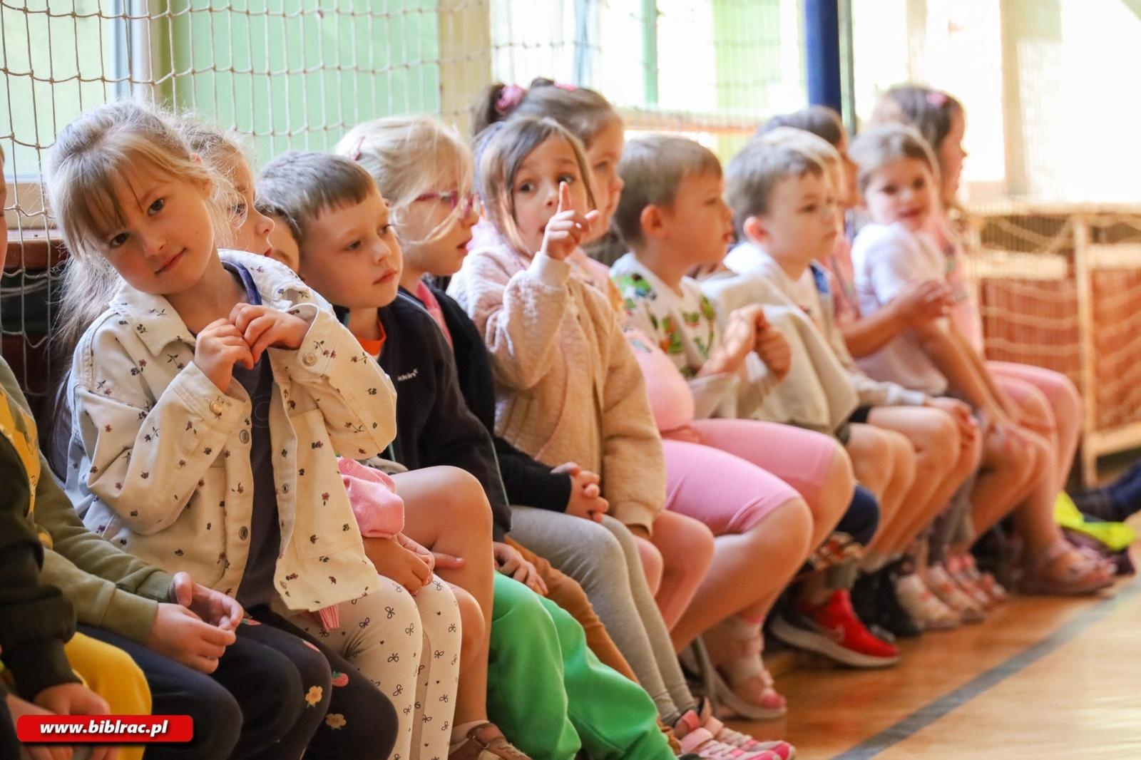 Zdjęcie w galerii na portalu naszraciborz.pl: Czerwcowy Turniej Przedszkolaków – Wszystkie dzieci nasze są! wiadomości z regionu