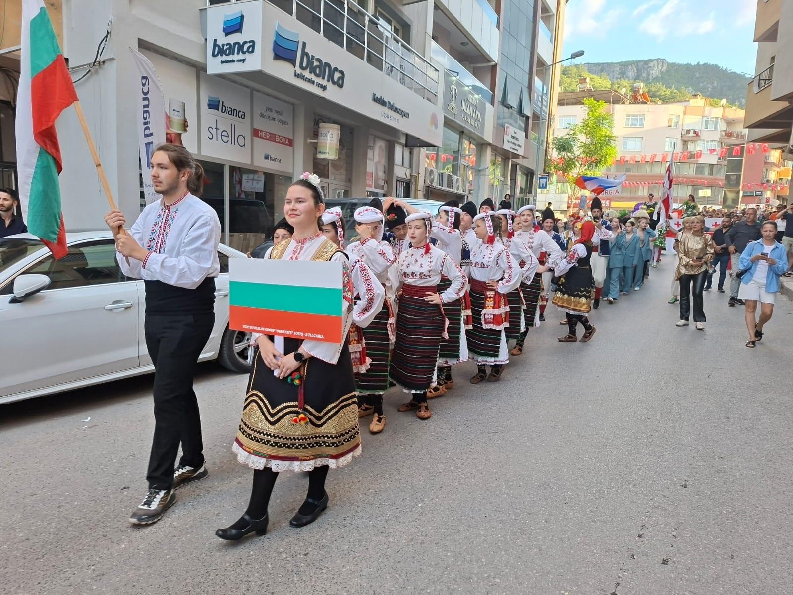 Zdjęcie w galerii na portalu naszraciborz.pl: Turecka przygoda tancerzy raciborskiego Źródła wiadomości z regionu