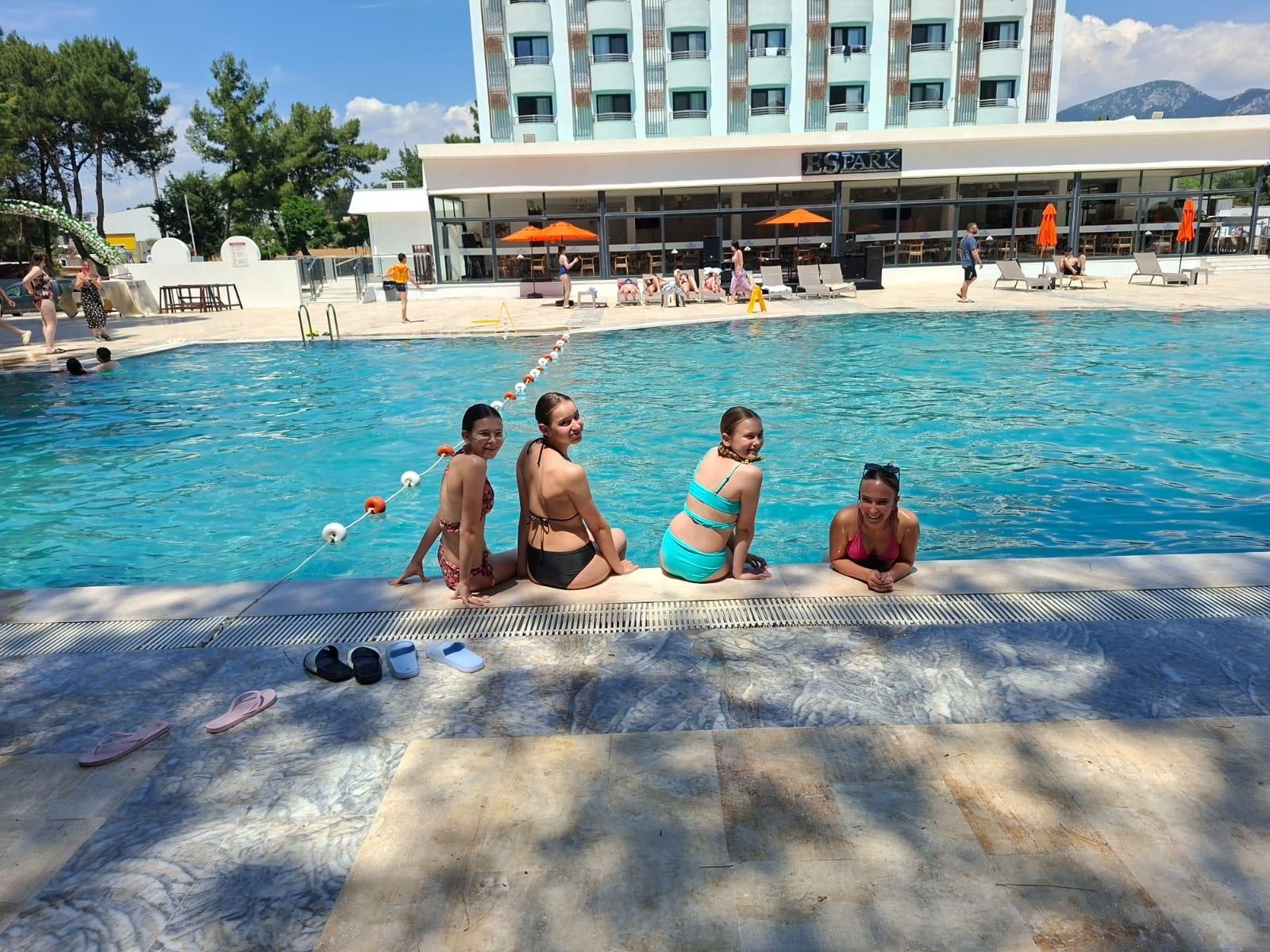 Zdjęcie w galerii na portalu naszraciborz.pl: Turecka przygoda tancerzy raciborskiego Źródła wiadomości z regionu