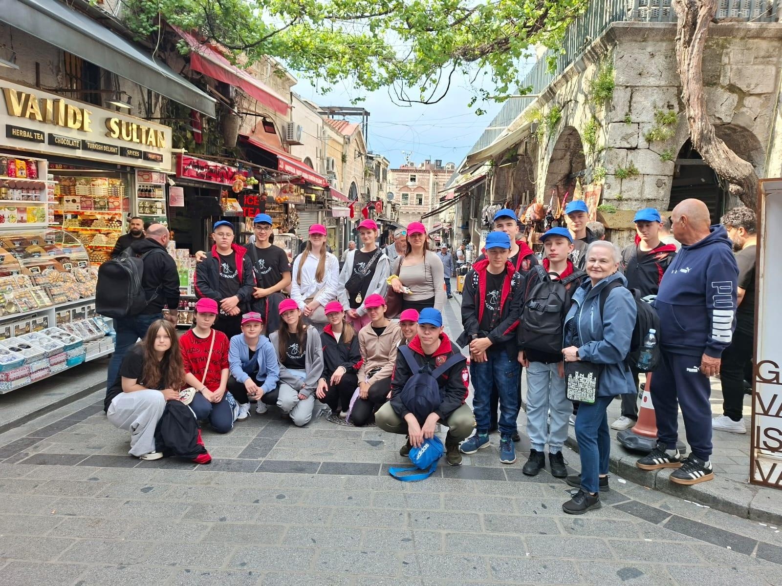 Zdjęcie w galerii na portalu naszraciborz.pl: Turecka przygoda tancerzy raciborskiego Źródła wiadomości z regionu