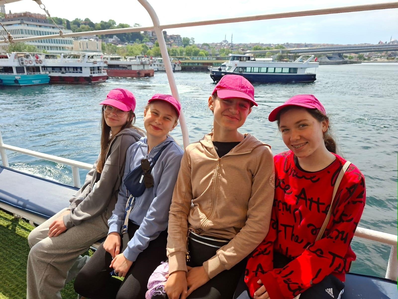 Zdjęcie w galerii na portalu naszraciborz.pl: Turecka przygoda tancerzy raciborskiego Źródła wiadomości z regionu