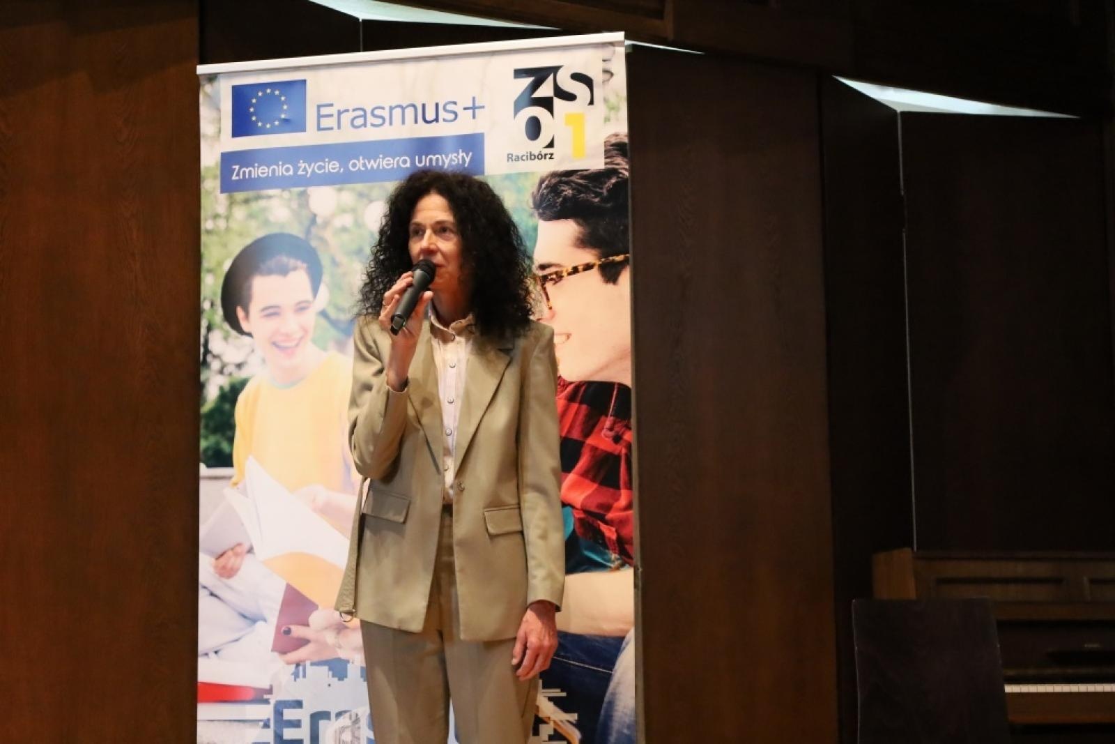 Zdjęcie w galerii na portalu naszraciborz.pl: Woman Can Do It – międzynarodowy projekt ZSO nr 1 na rzecz edukacji i równości wiadomości z regionu