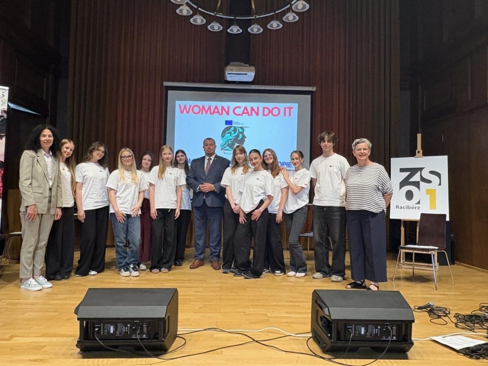 Zdjęcie w galerii na portalu naszraciborz.pl: Woman Can Do It – międzynarodowy projekt ZSO nr 1 na rzecz edukacji i równości wiadomości z regionu