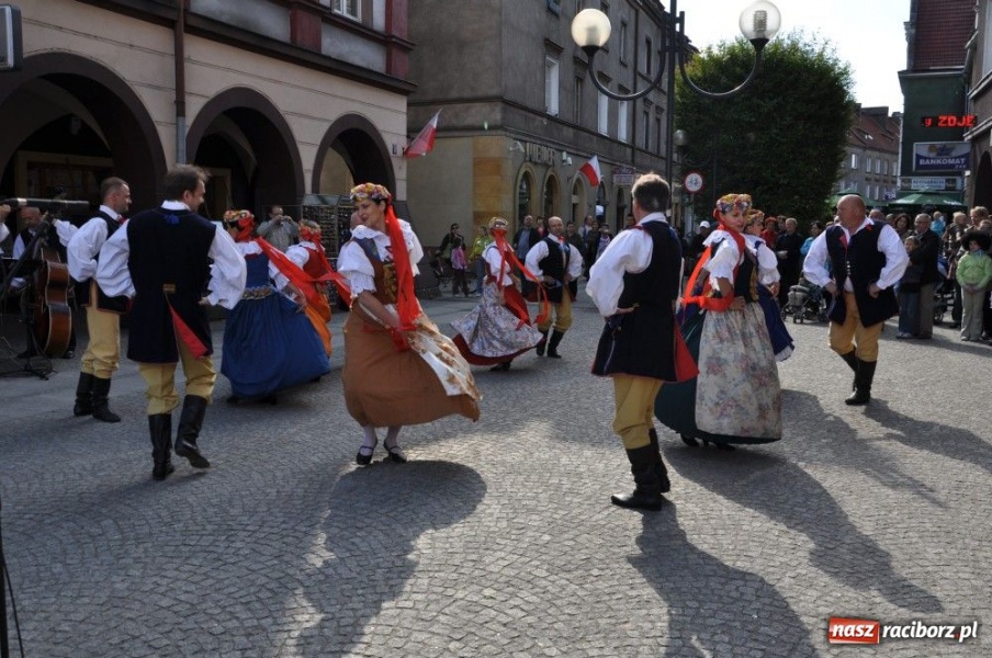 Zdjęcie w galerii na portalu naszraciborz.pl: Majówka po raciborsku wiadomości z regionu