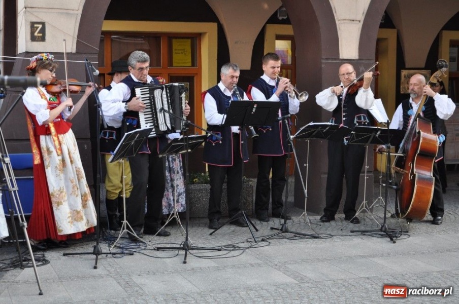 Zdjęcie w galerii na portalu naszraciborz.pl: Majówka po raciborsku wiadomości z regionu