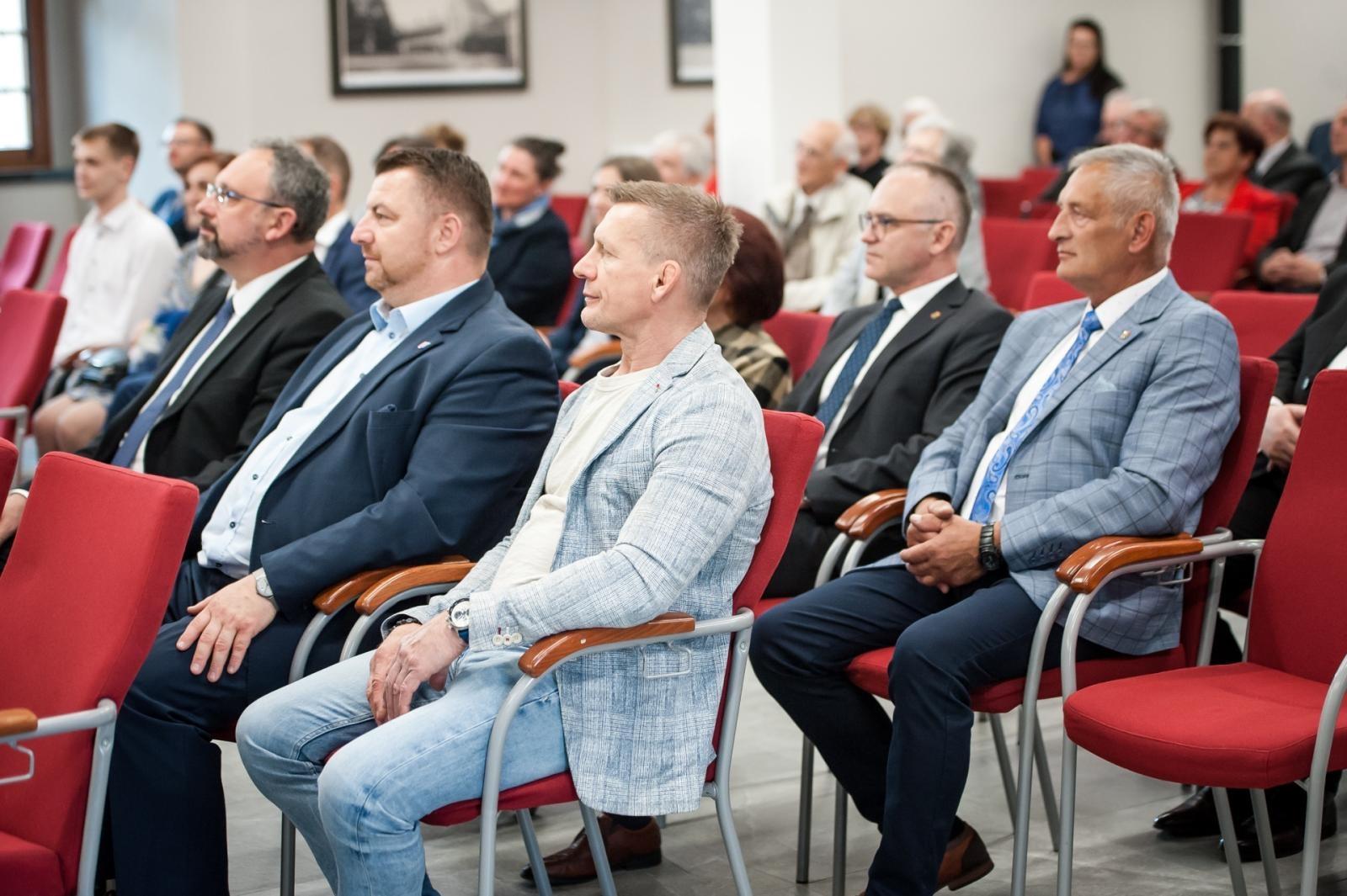 Zdjęcie w galerii na portalu naszraciborz.pl: W zamkowej kaplicy pw. św. Tomasza Becketa znów wybrzmiały organy z 1873 roku [FOTO i WIDEO] wiadomości z regionu