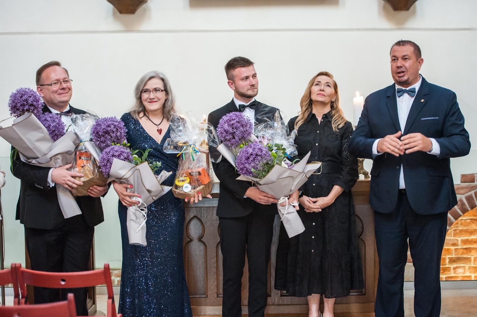 Zdjęcie w galerii na portalu naszraciborz.pl: W zamkowej kaplicy pw. św. Tomasza Becketa znów wybrzmiały organy z 1873 roku [FOTO i WIDEO] wiadomości z regionu