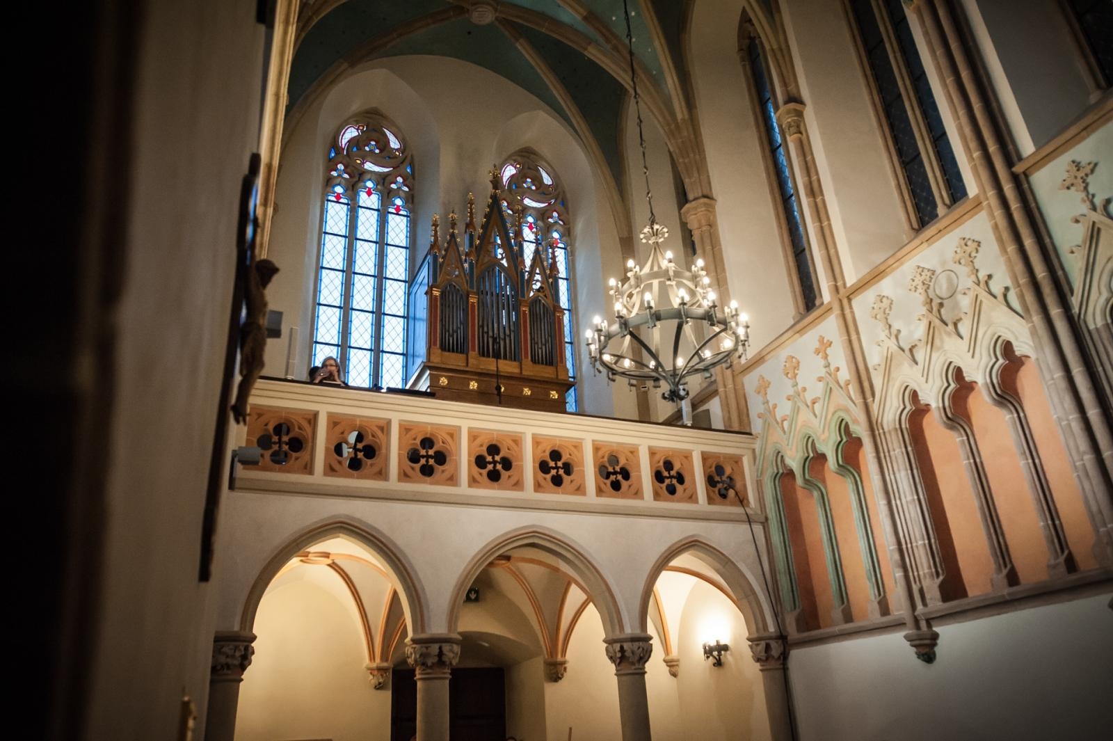 Zdjęcie w galerii na portalu naszraciborz.pl: W zamkowej kaplicy pw. św. Tomasza Becketa znów wybrzmiały organy z 1873 roku [FOTO i WIDEO] wiadomości z regionu