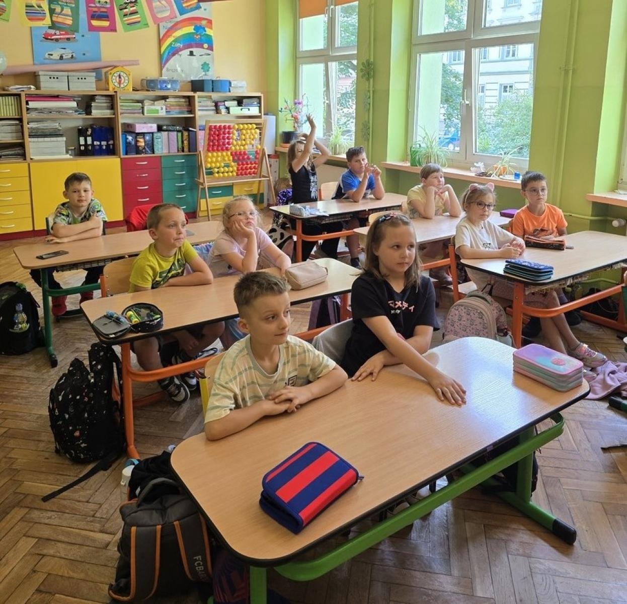 Zdjęcie w galerii na portalu naszraciborz.pl: Bezpieczne wakacje. Policjanci z wizytą w SP 13 w Raciborzu wiadomości z regionu