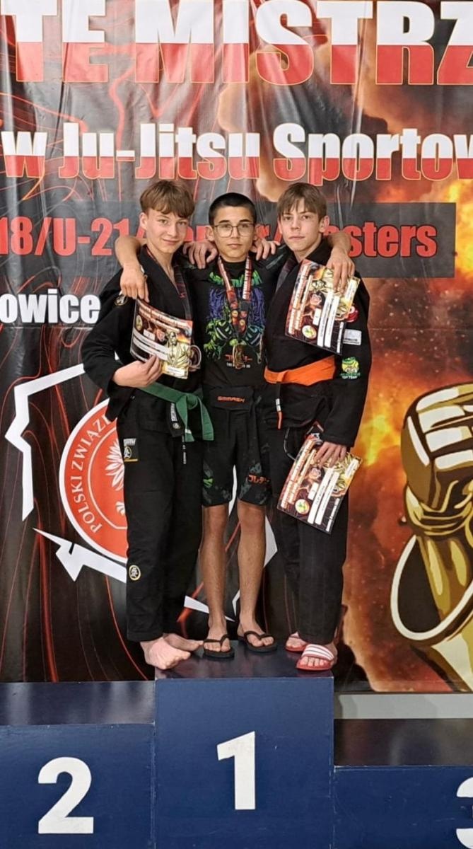 Zdjęcie w galerii na portalu naszraciborz.pl: Łamatorzy wracają z workiem medali z Mistrzostw Polski wiadomości z regionu