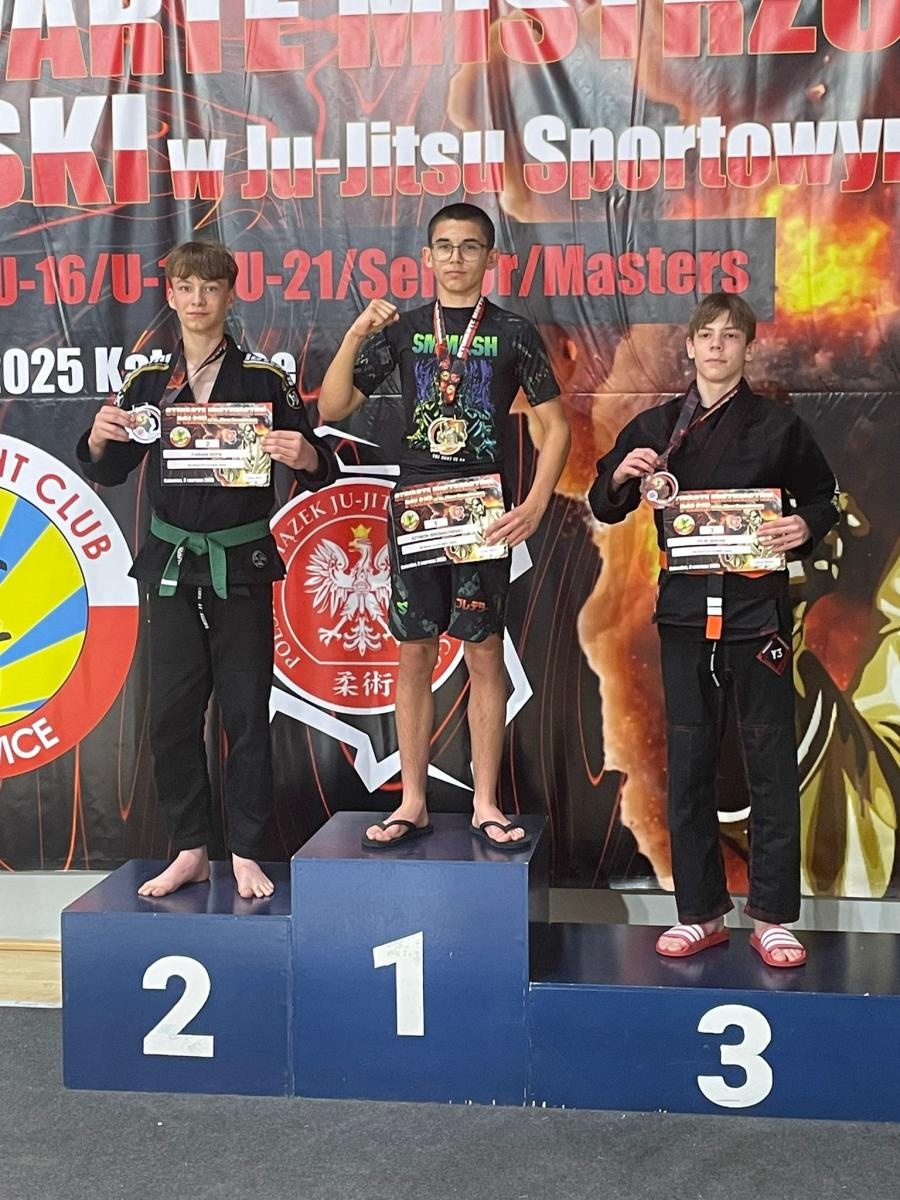 Zdjęcie w galerii na portalu naszraciborz.pl: Łamatorzy wracają z workiem medali z Mistrzostw Polski wiadomości z regionu