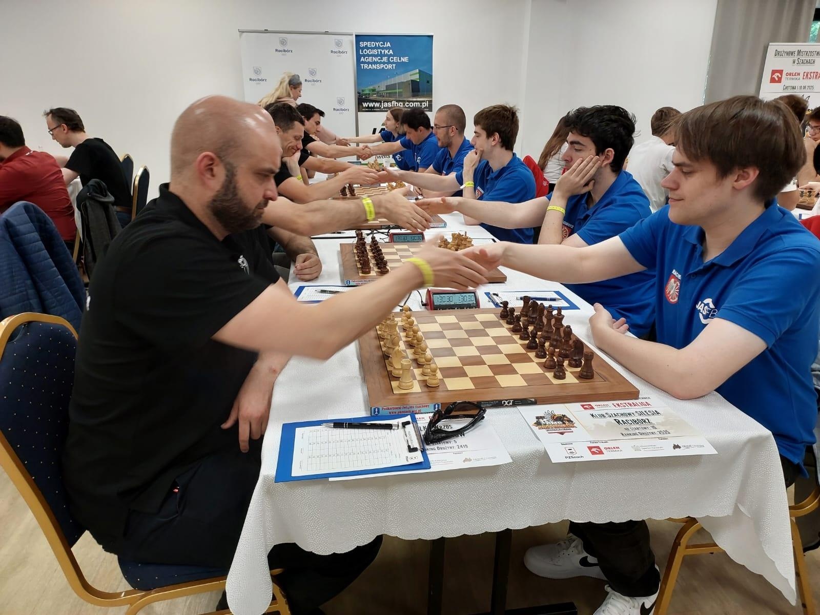 Zdjęcie w galerii na portalu naszraciborz.pl: Klub Szachowy SILESIA Racibórz wicemistrzem Polski w Drużynowych MP w Szachach Klasycznych! wiadomości z regionu