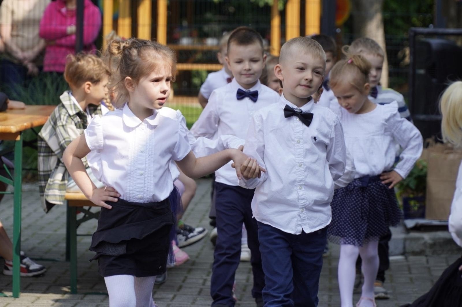 Zdjęcie w galerii na portalu naszraciborz.pl: XX Europejski Piknik w Przedszkolu nr 16 w Raciborzu-Brzeziu  wiadomości z regionu