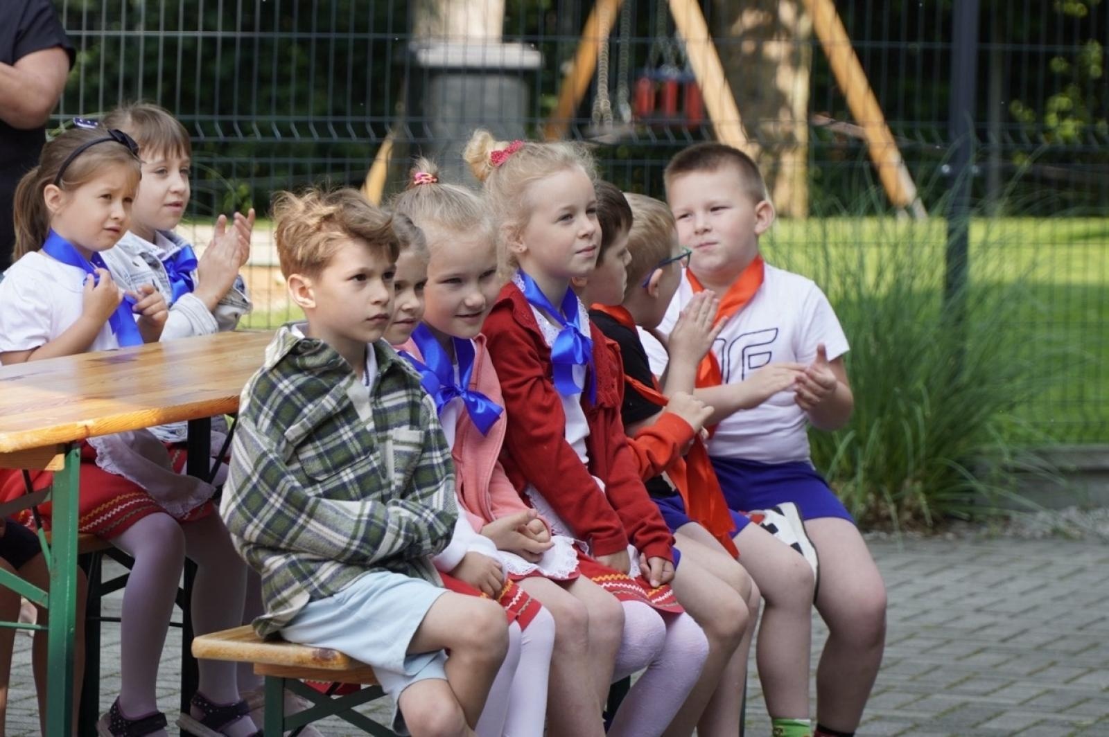 Zdjęcie w galerii na portalu naszraciborz.pl: XX Europejski Piknik w Przedszkolu nr 16 w Raciborzu-Brzeziu  wiadomości z regionu