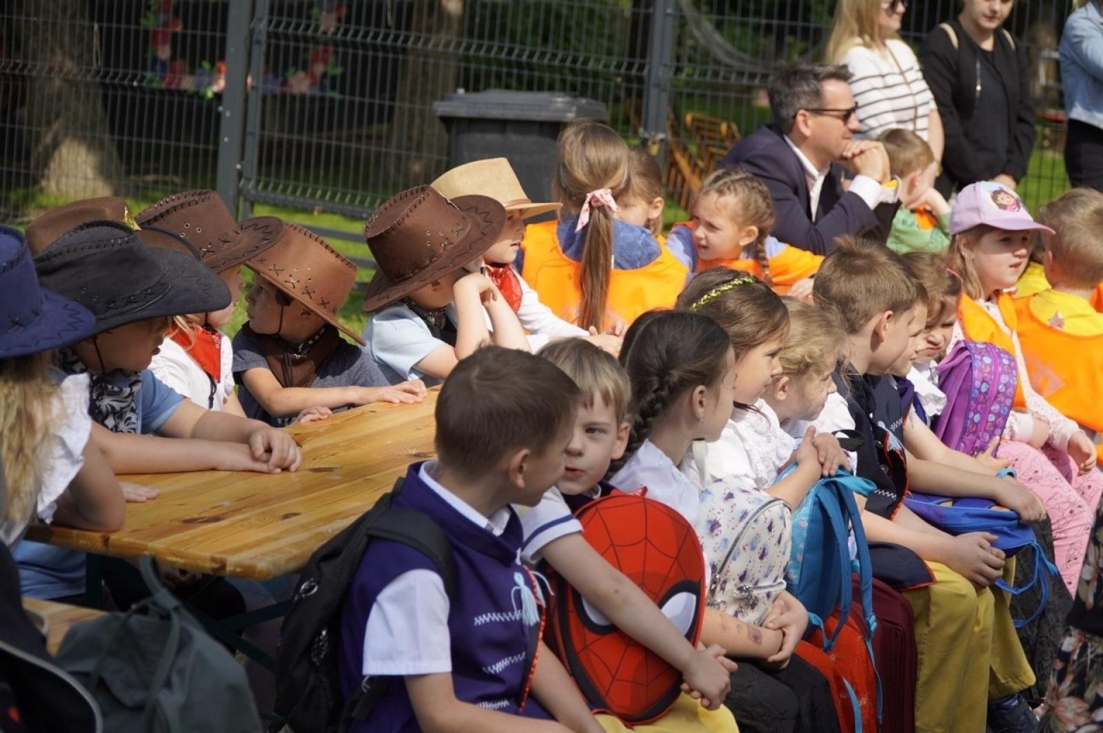 Zdjęcie w galerii na portalu naszraciborz.pl: XX Europejski Piknik w Przedszkolu nr 16 w Raciborzu-Brzeziu  wiadomości z regionu