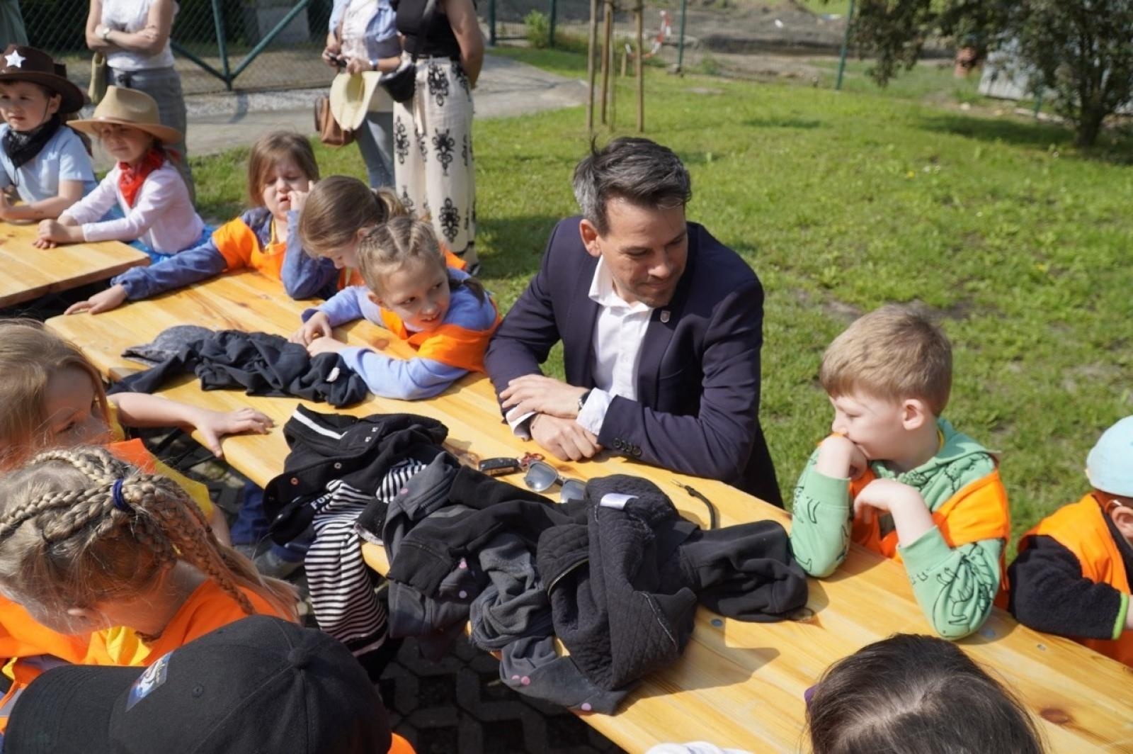 Zdjęcie w galerii na portalu naszraciborz.pl: XX Europejski Piknik w Przedszkolu nr 16 w Raciborzu-Brzeziu  wiadomości z regionu