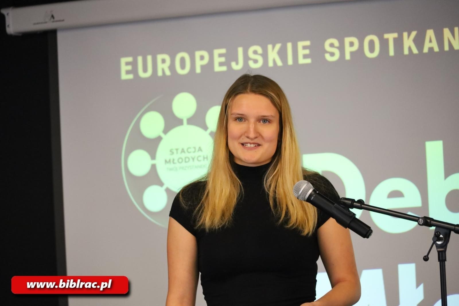 Zdjęcie w galerii na portalu naszraciborz.pl: Młodzi dyskutują! Za nami debata w bibliotece wiadomości z regionu