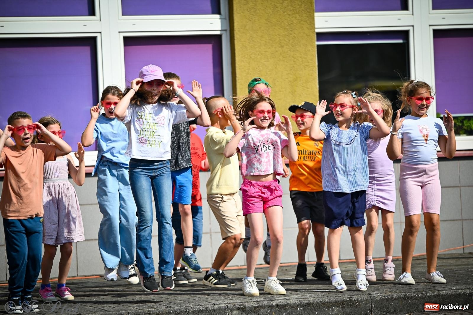 Zdjęcie w galerii na portalu naszraciborz.pl: Rodzinny festyn pełen radości w SP 18 im. Książąt Raciborskich [FOTO i WIDEO] wiadomości z regionu