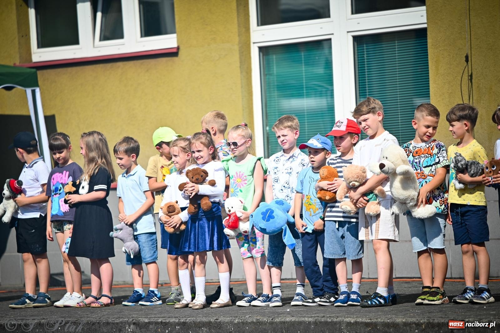 Zdjęcie w galerii na portalu naszraciborz.pl: Rodzinny festyn pełen radości w SP 18 im. Książąt Raciborskich [FOTO i WIDEO] wiadomości z regionu