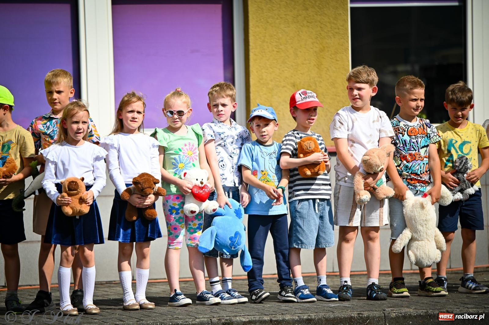 Zdjęcie w galerii na portalu naszraciborz.pl: Rodzinny festyn pełen radości w SP 18 im. Książąt Raciborskich [FOTO i WIDEO] wiadomości z regionu