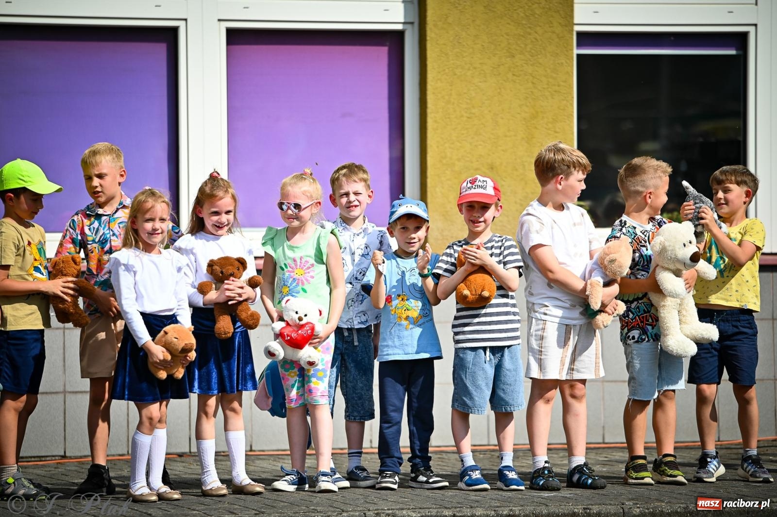 Zdjęcie w galerii na portalu naszraciborz.pl: Rodzinny festyn pełen radości w SP 18 im. Książąt Raciborskich [FOTO i WIDEO] wiadomości z regionu