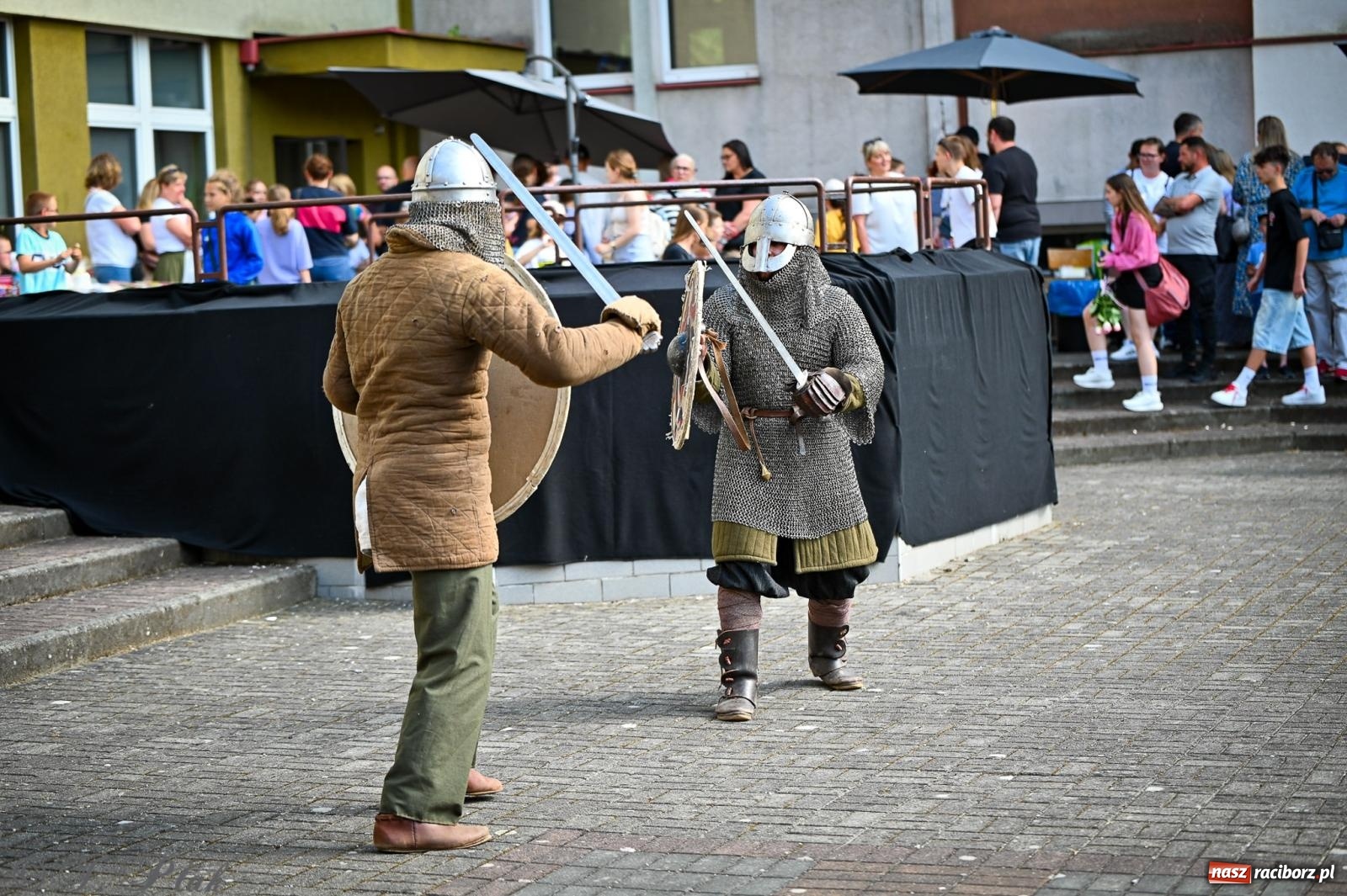 Zdjęcie w galerii na portalu naszraciborz.pl: Rodzinny festyn pełen radości w SP 18 im. Książąt Raciborskich [FOTO i WIDEO] wiadomości z regionu