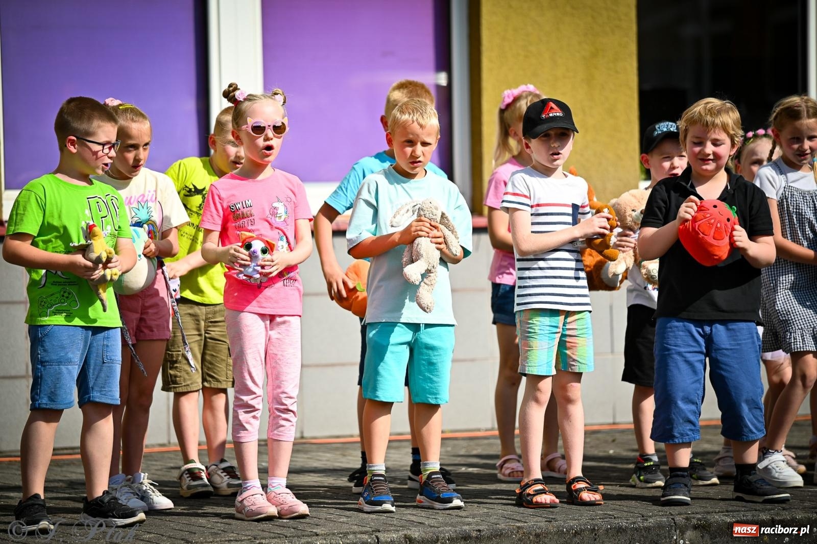 Zdjęcie w galerii na portalu naszraciborz.pl: Rodzinny festyn pełen radości w SP 18 im. Książąt Raciborskich [FOTO i WIDEO] wiadomości z regionu