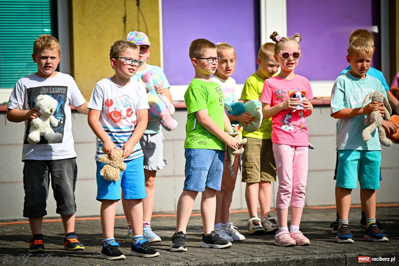 Zdjęcie w galerii na portalu naszraciborz.pl: Rodzinny festyn pełen radości w SP 18 im. Książąt Raciborskich [FOTO i WIDEO] wiadomości z regionu