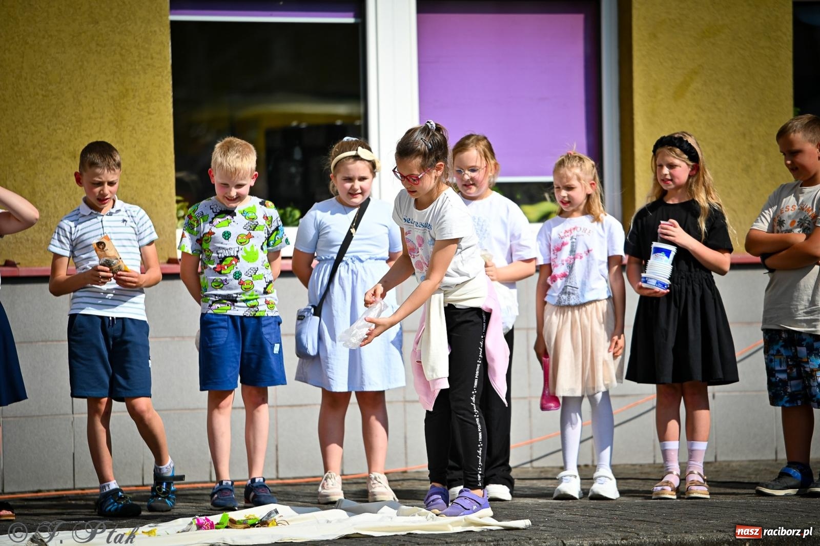 Zdjęcie w galerii na portalu naszraciborz.pl: Rodzinny festyn pełen radości w SP 18 im. Książąt Raciborskich [FOTO i WIDEO] wiadomości z regionu
