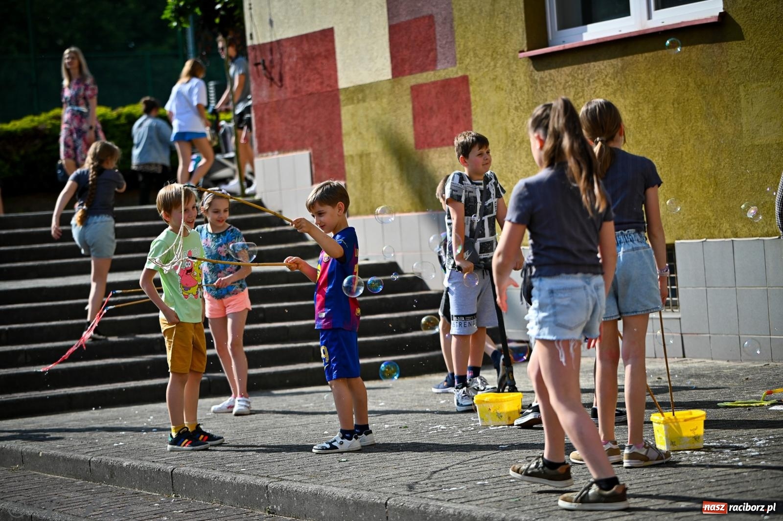 Zdjęcie w galerii na portalu naszraciborz.pl: Rodzinny festyn pełen radości w SP 18 im. Książąt Raciborskich [FOTO i WIDEO] wiadomości z regionu