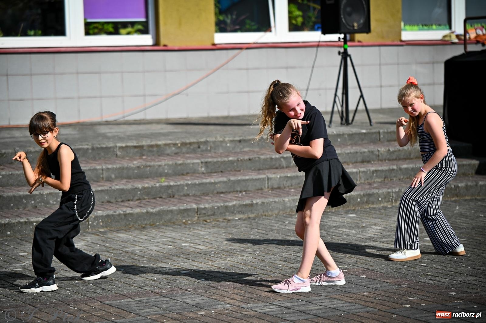 Zdjęcie w galerii na portalu naszraciborz.pl: Rodzinny festyn pełen radości w SP 18 im. Książąt Raciborskich [FOTO i WIDEO] wiadomości z regionu