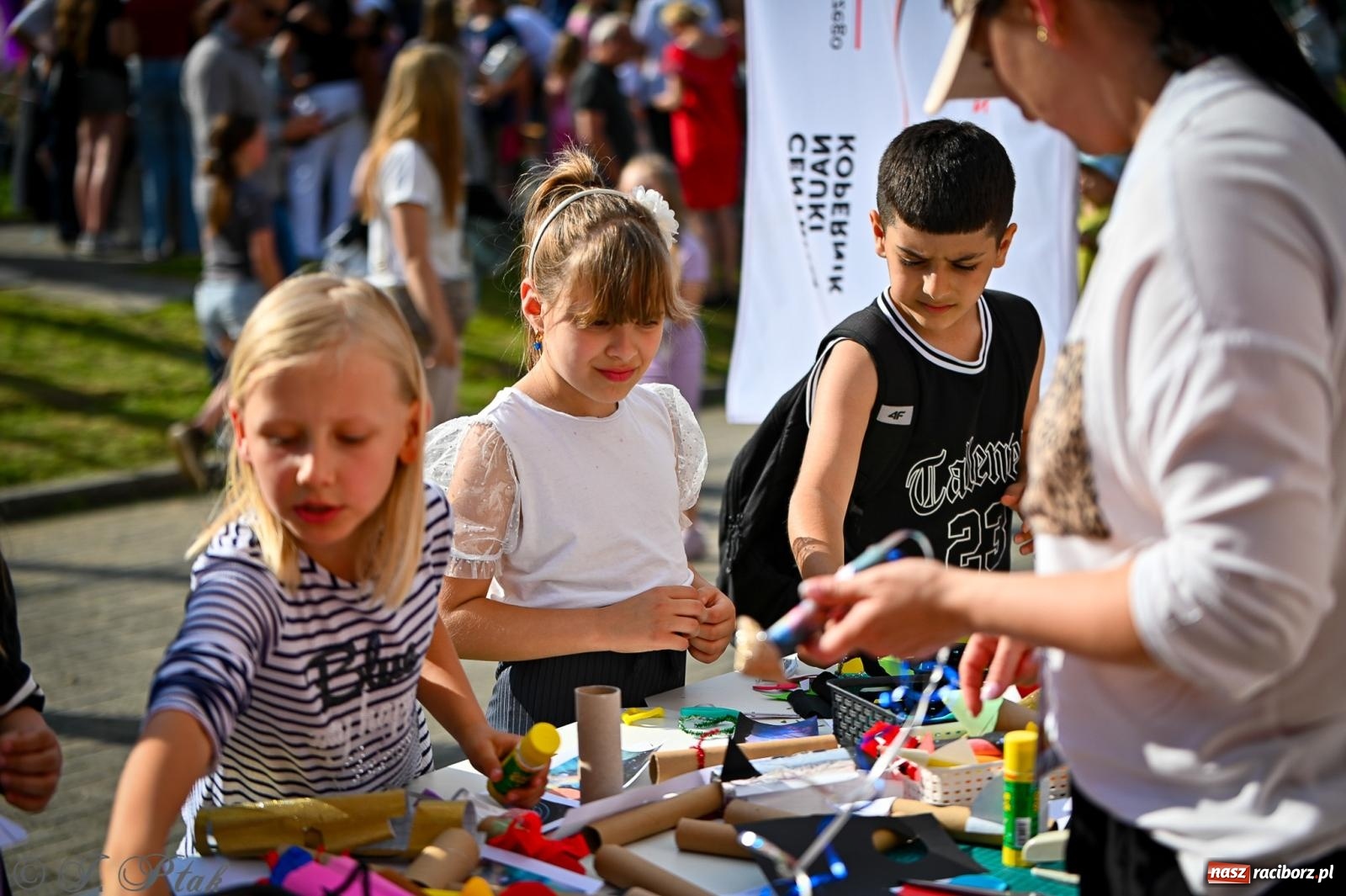 Zdjęcie w galerii na portalu naszraciborz.pl: Rodzinny festyn pełen radości w SP 18 im. Książąt Raciborskich [FOTO i WIDEO] wiadomości z regionu