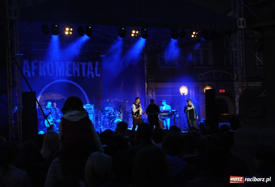 Zdjęcie w galerii na portalu naszraciborz.pl: Afromental i laserowe widowisko wiadomości z regionu