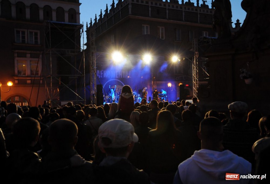Zdjęcie w galerii na portalu naszraciborz.pl: Afromental i laserowe widowisko wiadomości z regionu