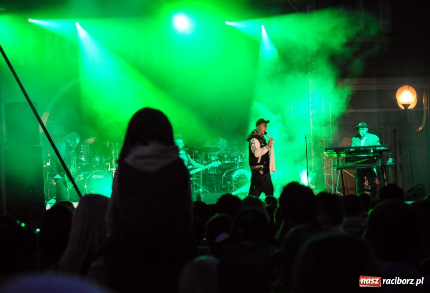 Zdjęcie w galerii na portalu naszraciborz.pl: Afromental i laserowe widowisko wiadomości z regionu