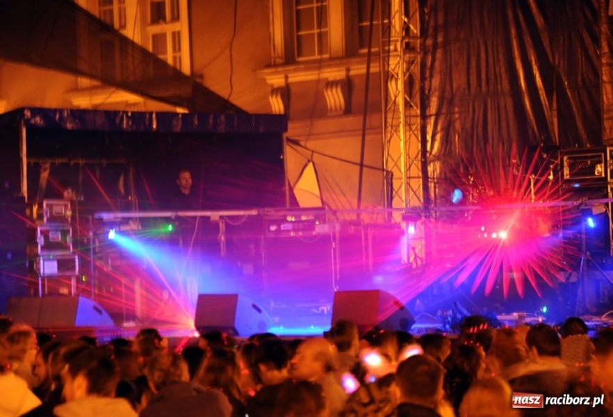 Zdjęcie w galerii na portalu naszraciborz.pl: Afromental i laserowe widowisko wiadomości z regionu