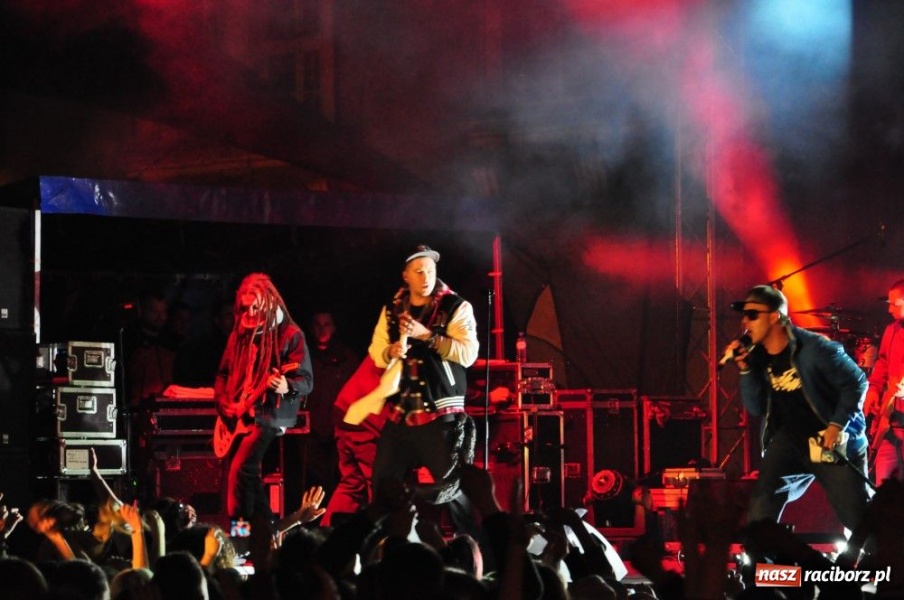 Zdjęcie w galerii na portalu naszraciborz.pl: Afromental i laserowe widowisko wiadomości z regionu
