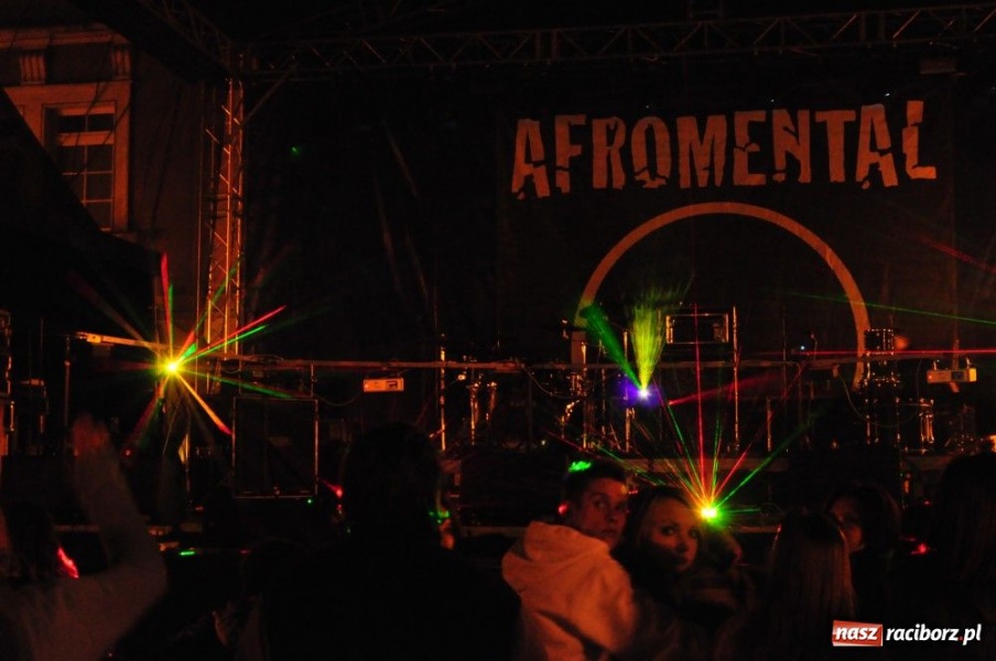 Zdjęcie w galerii na portalu naszraciborz.pl: Afromental i laserowe widowisko wiadomości z regionu