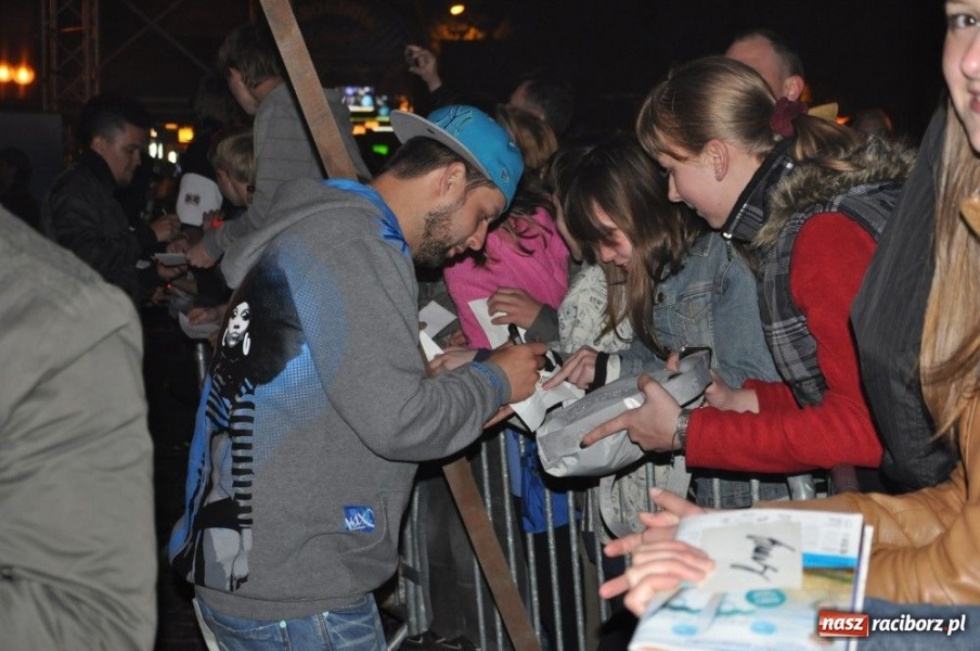 Zdjęcie w galerii na portalu naszraciborz.pl: Afromental i laserowe widowisko wiadomości z regionu