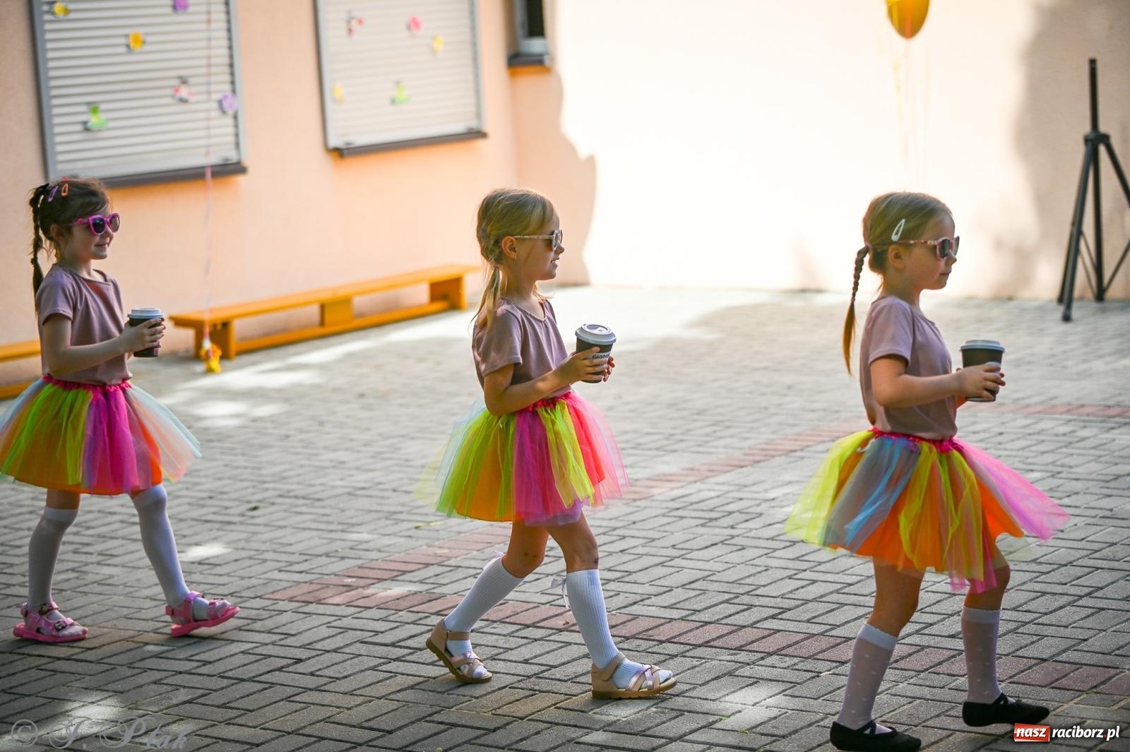 Zdjęcie w galerii na portalu naszraciborz.pl: Rodzinny festyn z międzynarodowym przesłaniem w P23 wiadomości z regionu