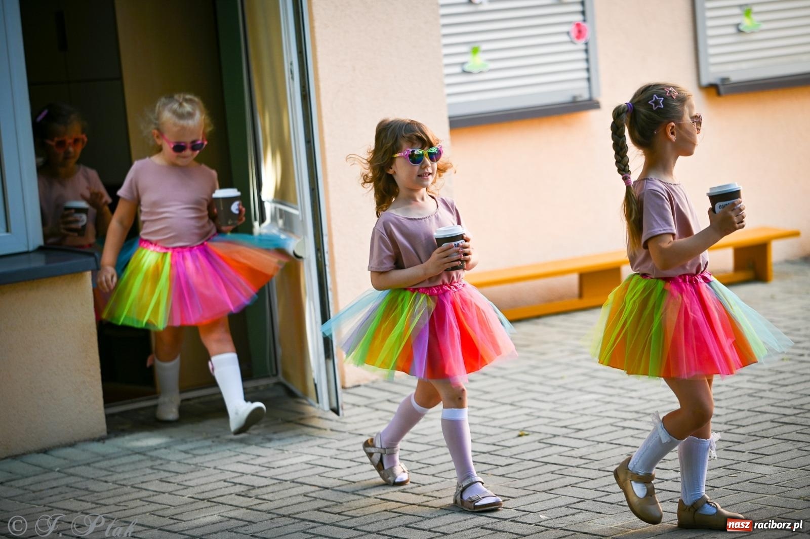 Zdjęcie w galerii na portalu naszraciborz.pl: Rodzinny festyn z międzynarodowym przesłaniem w P23 wiadomości z regionu